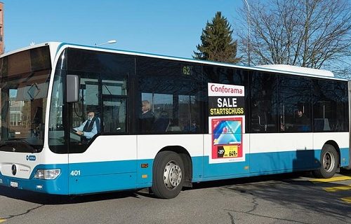 Busseiten werden neu zu Plakatsäulen